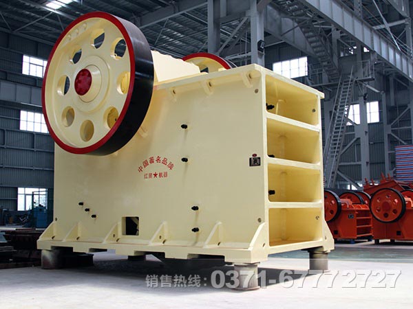 顎式粉碎機(jī)顎板、肘板和邊護(hù)板哪種好？