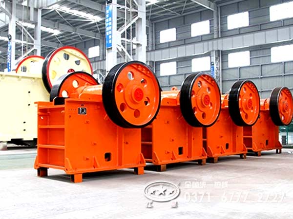 石灰石破碎機(jī)價格創(chuàng)臨界點，回饋顧客還是低價戰(zhàn)