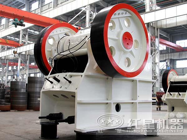 鄂式破碎機(jī)生產(chǎn)廠(chǎng)家選擇的依據(jù)