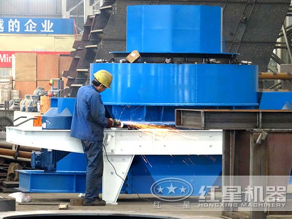 青石制沙機(jī)生產(chǎn)車(chē)間