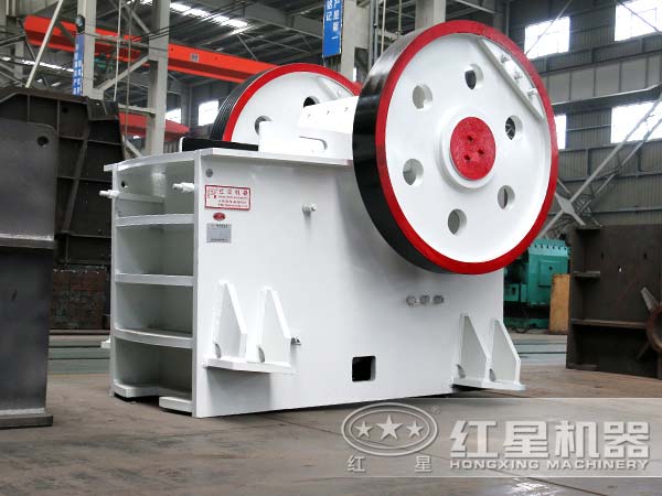 1215廢鋼鄂式破碎機(jī)多少錢一臺(tái)？預(yù)期產(chǎn)值可達(dá)多少噸？