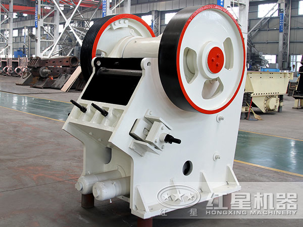 對比傳統(tǒng)鄂破機，新一代歐版鄂式破碎機具有哪些優(yōu)勢？