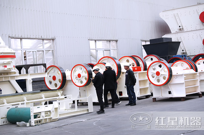 石子粉碎機(jī)有哪些？哪種適合中小型石料廠？